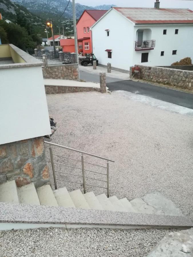 Apartment Villa Bijele Stijene カルロバッグ エクステリア 写真